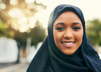 Ini 9 Perbedaan Ayah dan Ibu dalam Mendidik Anak Remaja