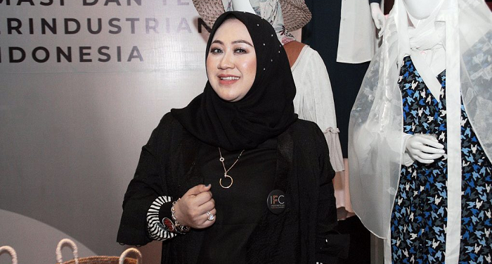 Koleksi ChainMask dan ChainGlasses Homemade ala Chaeralee, Solusi Tampil Fashionable di Masa Pandemi