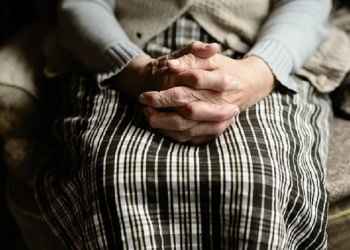 Enam Ide yang Bisa Dilakukan Anak untuk Membahagiakan Ibu yang Telah Lanjut Usia