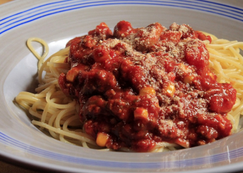 Mengenal Saos Bolognese dan Cara Mudah Membuatnya Sendiri