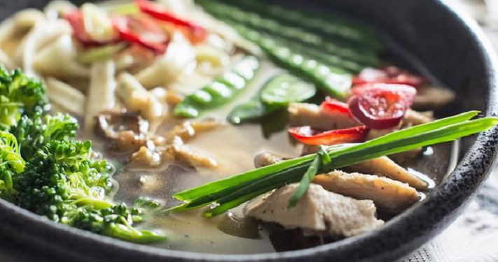 Tips Memasak Sop Ayam Kampung agar Kental dan Berdaging Empuk