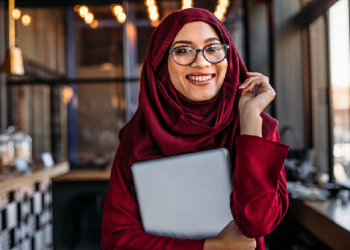 10 Cara Istri Memotivasi Suami untuk Meraih Sukses