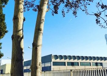 Rumah di Perth Tukar Pesantren di Lemah Neunet