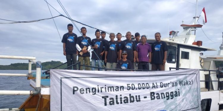 BWA Distribusikan 50 Ribu Al-Quran Wakaf ke Banggai dan Taliabu
