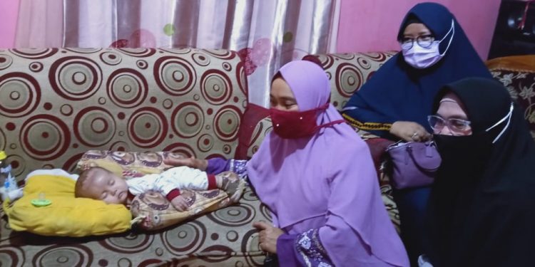 Kunjungi Bayi Korban Miras, Salimah Gorontalo Edukasi Sang Ibu