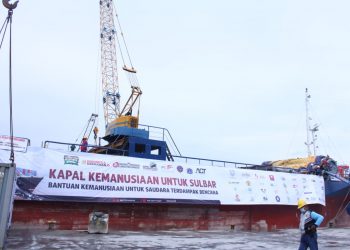 Kapal Kemanusiaan Layarkan Ribuan Ton Bantuan ke Sulawesi Barat