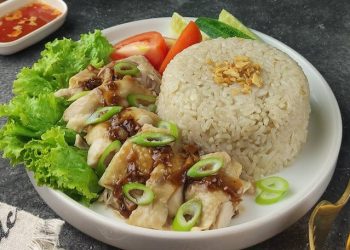 Resep Nasi Ayam Hainan, Ide Sajian Komplit dalam Satu Hidangan