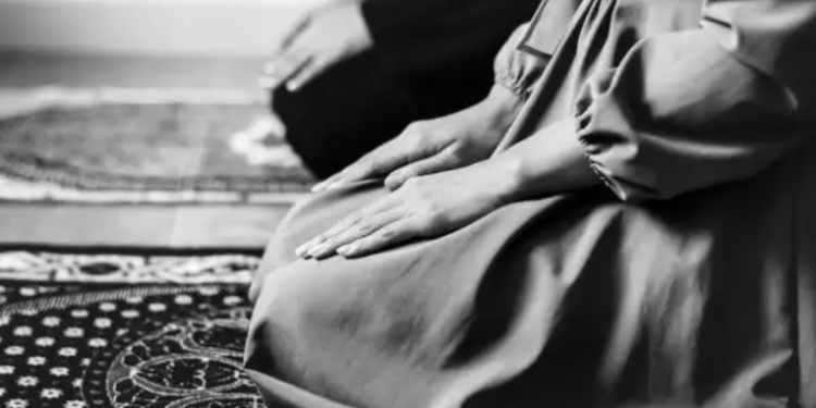 Hiasi Kepribadian Suami Istri dengan Qiyamul Lail