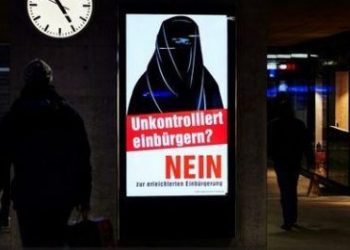 Pemerintah Swiss Mendesak Masyarakat Tolak Larangan Niqab