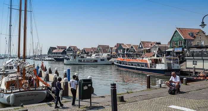 Pelajaran dari Belanda: Rasisme dan Etika Pejabat Publik