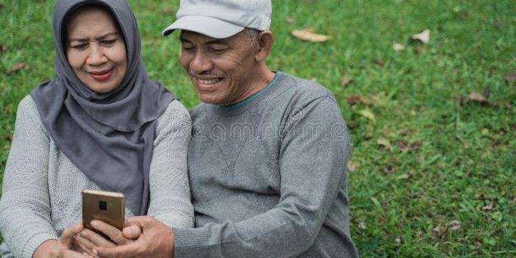 Lima tips bahagia suami istri
