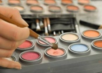 Ini 10 Urutan Make Up Natural untuk Pemula