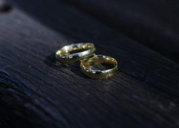 Istri Menolak Perintah Suami dalam Perkara Ikhtilaf