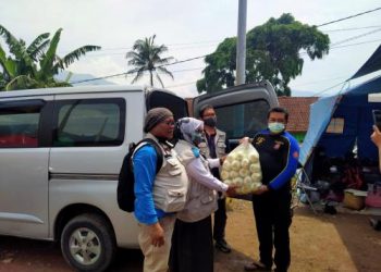 YBM PLN Berikan Bantuan Logistik untuk 1000 orang Terdampak Banjir dan Longsor Sumedang