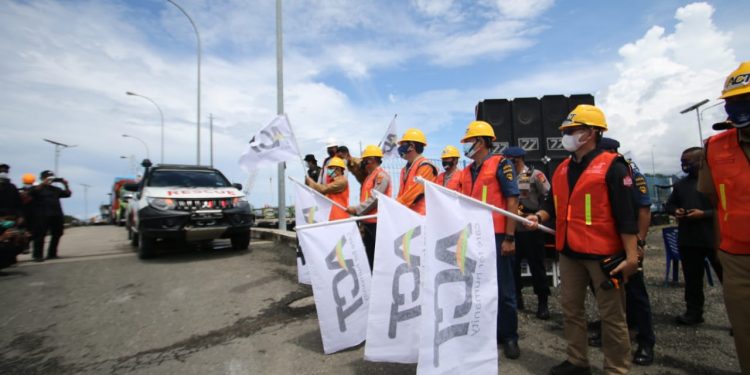 Kapal Kemanusiaan Berlabuh di Sulawesi Barat, 1.000 Ton Bantuan Didistribusikan