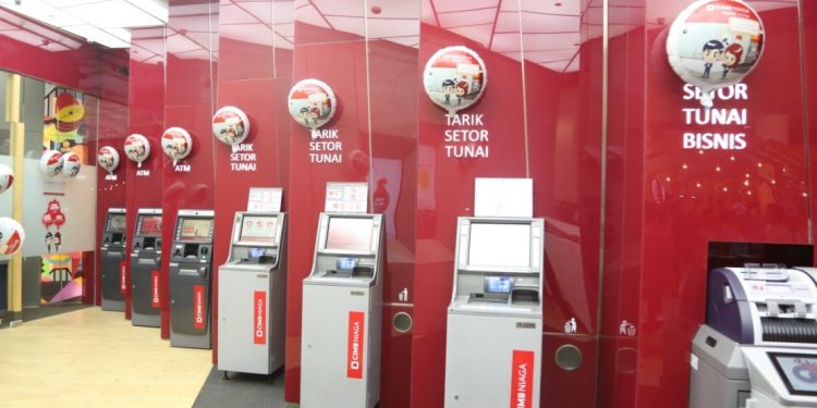 CIMB Niaga Syariah Salurkan Bantuan Dana Kebajikan untuk Korban Bencana Alam