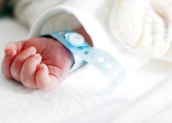 Mengenal Laringomalasia pada Bayi, Penyebab, Gejala dan Cara Mengatasinya