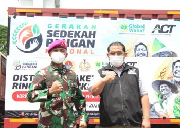 Sinergi ACT-Korps Marinir Bantu Korban Banjir melalui Gerakan Sedekah Pangan Nasional