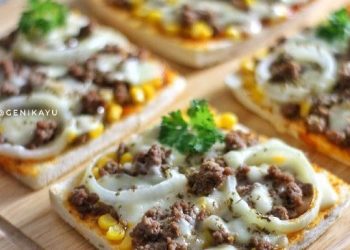 Sarapan Pagi Meleleh dengan Pizza Roti Tawar Mozarella