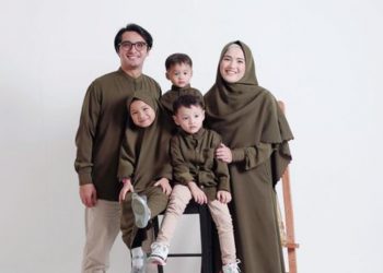 Ini Cara Herfiza agar Anak-Anaknya Mau Tidur Sendiri