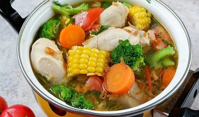Resep Sup Ayam Sayuran, Sajian Hangat di Musim Hujan
