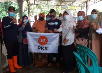 Anis Byarwati Kunjungi Dua Titik Pengungsian di Jakarta Timur