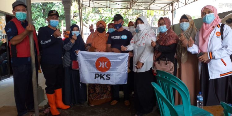 Anis Byarwati Kunjungi Dua Titik Pengungsian di Jakarta Timur