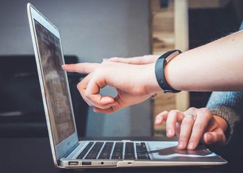 8 Cara Orangtua Mengembangkan Sisi Positif Remaja