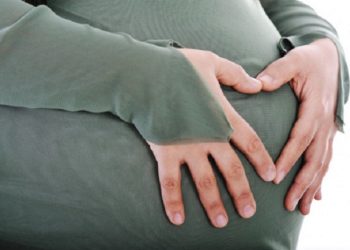 Bidan Berikan Tips Cara Perawatan Luka Jahitan setelah Melahirkan