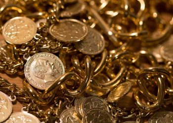 Di Dalam Cemas Selalu Ada Emas