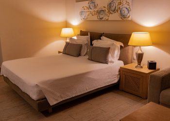 Adab Memasuki Kamar Orangtua