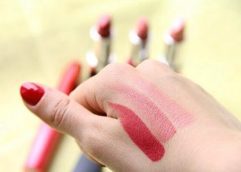 Agar Menempel Sempurna, Ini 5 Tahapan Menggunakan Lipstik Matte