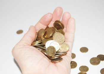 Meminta Recehan Dilemparkan dari Langit