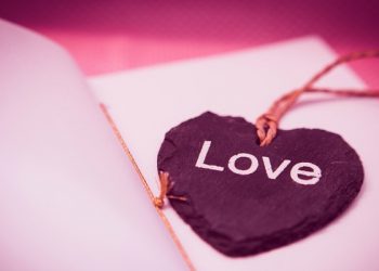 Berjuang Menjaga Kesucian dalam Mencintai