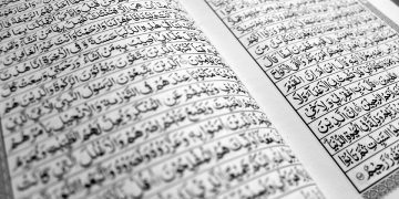 Lebih Penting Mana, Ibadah atau Merawat Anak?