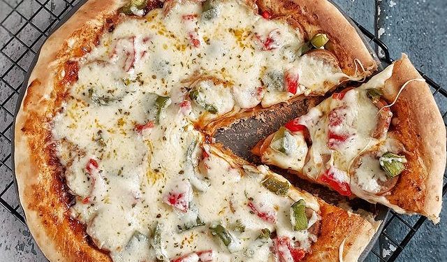 Resep Pizza Homemade Mudah dan Enak untuk Sarapan Pagi