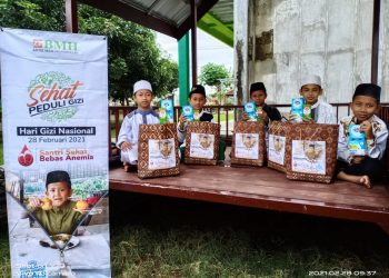 Laznas BMH Tebar 513 Paket Gizi untuk Santri dan Dhuafa di Jatim