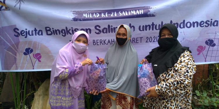 Salimah Sulsel Bagikan 853 Paket untuk Dhuafa Meriahkan Milad ke-21 Salimah