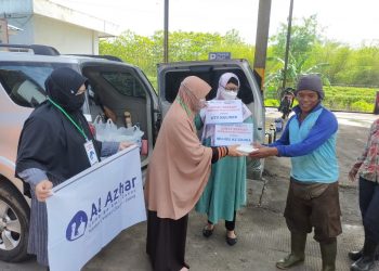 850 Paket Makanan Siap Santap Jumat Berkah Bahagiakan Adik-adik Yatim di Cilacap