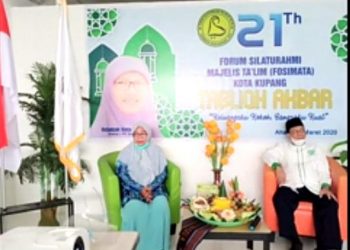 Salimah NTT Fasilitasi Hj. Sinta Santi sebagai Narasumber di Tabligh Akbar Fosimata Kota Kupang