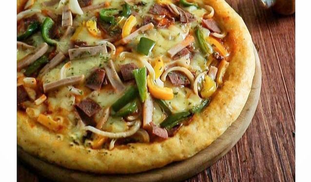 Resep Membuat Pizza Homemade Mudah dan Praktisi