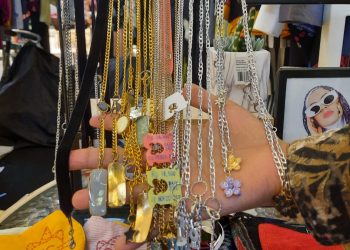 Muffest 2021, Chain Mask dan Chain Glasses by Chaera Lee  Paling Diminati