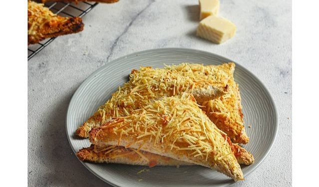 Roti Isi Panggang Keju, Ide Sarapan Pagi Gurih