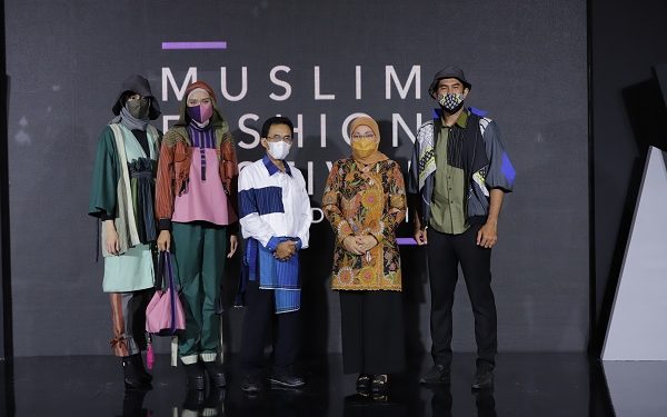 Menaker Ida Takjub Desain Siswa BBLPK Semarang pada MUFFEST 2021