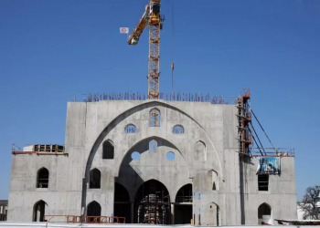 Retorika Anti Muslim Terbaru Prancis Targetkan Masjid