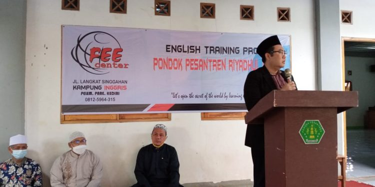 Gandeng FEE Center, Ponpes Riyadhul Huda Buka Program Bahasa Inggris