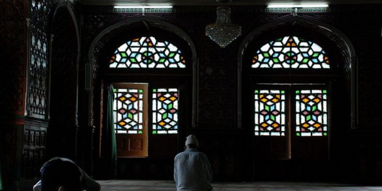 Jangan Ada Pencitraan dengan Allah