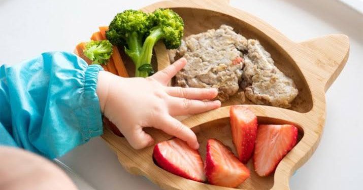 6 Manfaat Penting MPASI bagi Kesehatan si Kecil