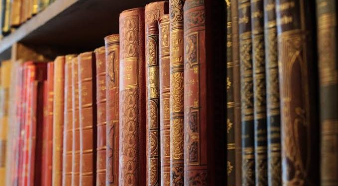 Alasan Pentingnya Perempuan Mendalami Agama