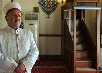 Imam di Istanbul Jadi Bapak Para Pecandu Narkoba